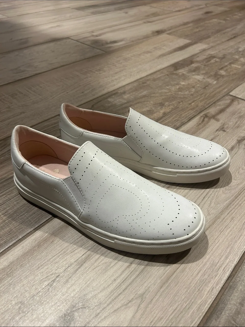 kate spade Azores White Perforated Slip-On Sneakers 7.5 - Picture 2 of 4
